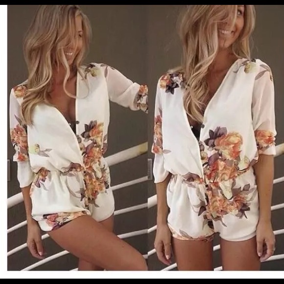 Tops - ⬗ ᴄʜɪғғᴏɴ ᴅᴇᴇᴘ ᴠ-ɴᴇᴄᴋ ʜɪɢʜ ᴡᴀɪsᴛ sʜᴏʀᴛ ᴊᴜᴍᴘsᴜɪᴛ! ⬖